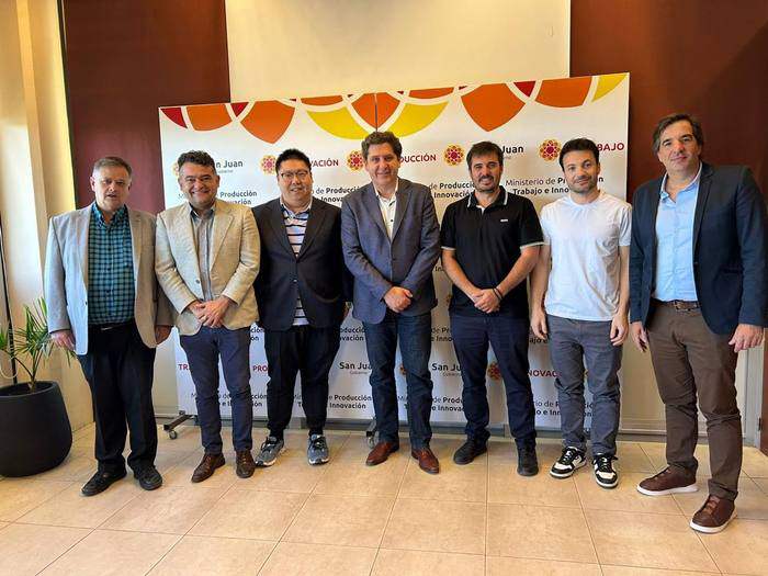 Reunión en el Ministerio de Producción de San Juan